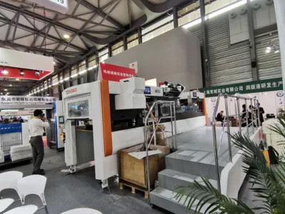 دستگاه قالب برش فویل خودکار PLC با برش 1060 x 740 میلی متر