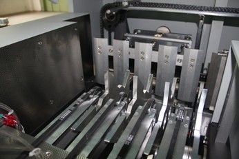 Digital Robot 2000C Book Banding System Binder Print on Demand