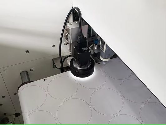 دستگاه برش لیزری رول به شیت دیجیتال با سرعت برش حداکثر 27 متر در دقیقه و عرض لیبل حداکثر 330 میلی‌متر