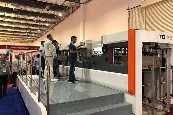 PLC کاغذ مقوا کاغذ فویل مهر زنی دستگاه برش 7500s / H